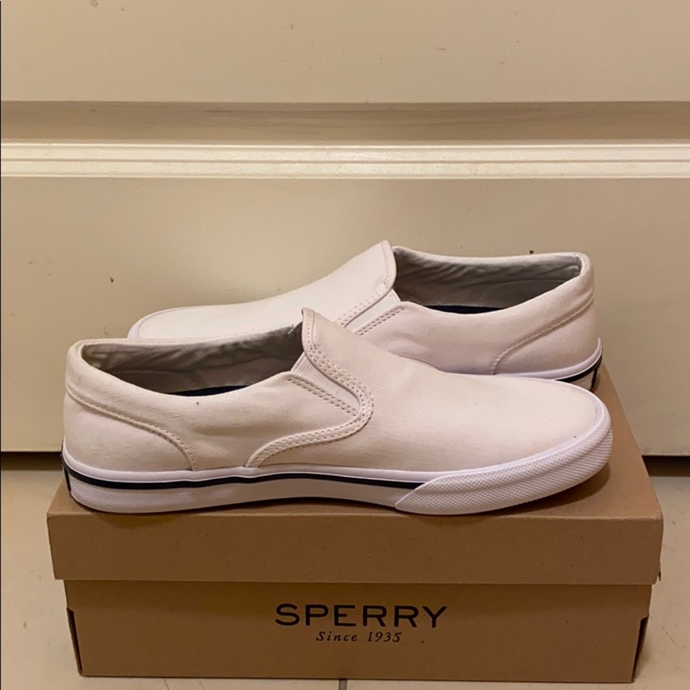 Mens 8.5 Sperry Slip On Shoes